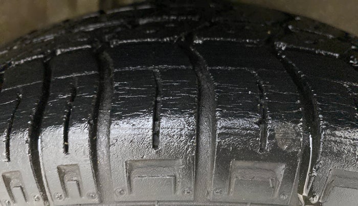 2012 Maruti Alto 800 LXI, Petrol, Manual, 47,292 km, Right Front Tyre Tread