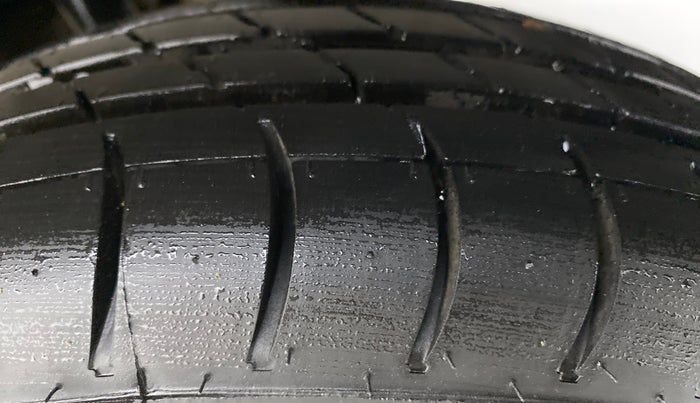 2012 Maruti Alto 800 LXI, Petrol, Manual, 47,292 km, Left Rear Tyre Tread