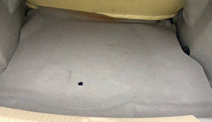 2016 Ford Figo Aspire TREND 1.2 PETROL, Petrol, Manual, 97,033 km, Boot Inside