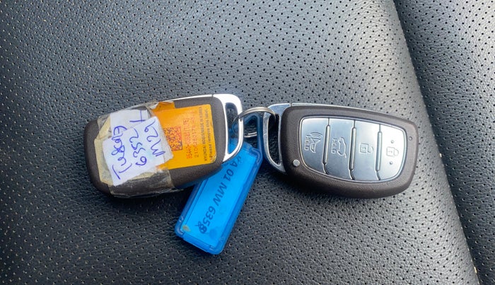 2021 Hyundai Tucson GLS 2WD AT PETROL, Petrol, Automatic, 96,935 km, Key Close Up