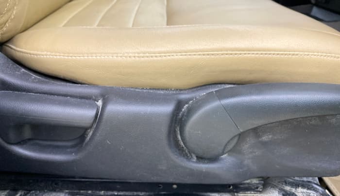 2017 Honda City 1.5L I-VTEC SV, Petrol, Manual, 31,691 km, Driver Side Adjustment Panel