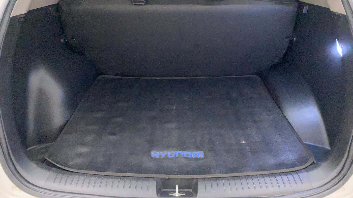 2017 Hyundai Creta E PLUS 1.6 PETROL, Petrol, Manual, 47,755 km, Boot Inside