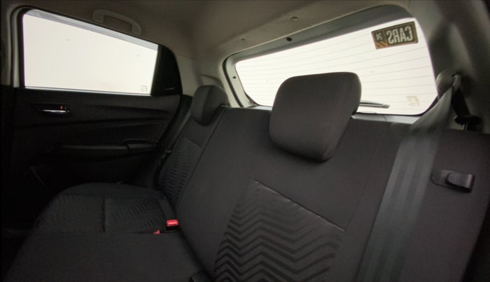 2022 Maruti Swift ZXI PLUS AMT DUAL TONE, Petrol, Automatic, 31,890 km, Right Side Rear Door Cabin