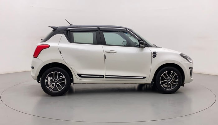 2022 Maruti Swift ZXI PLUS AMT DUAL TONE, Petrol, Automatic, 31,890 km, Right Side View