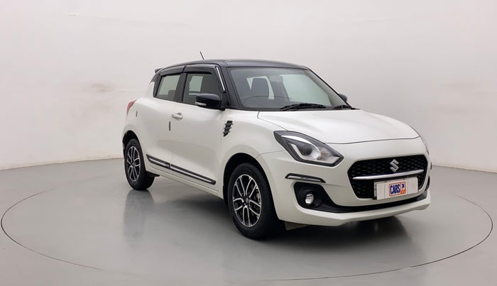 2022 Maruti Swift ZXI PLUS AMT DUAL TONE, Petrol, Automatic, 31,890 km, Right Front Diagonal