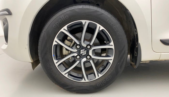 2022 Maruti Swift ZXI PLUS AMT DUAL TONE, Petrol, Automatic, 31,890 km, Left Front Wheel