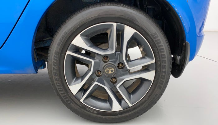 2018 Tata Tiago XZ PLUS DUAL TONE PETROL, Petrol, Manual, 25,862 km, Left Rear Wheel