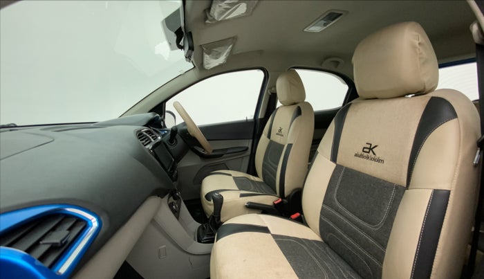 2018 Tata Tiago XZ PLUS DUAL TONE PETROL, Petrol, Manual, 25,862 km, Right Side Front Door Cabin