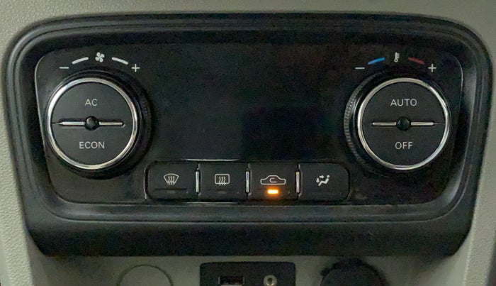 2018 Tata Tiago XZ PLUS DUAL TONE PETROL, Petrol, Manual, 25,862 km, Automatic Climate Control
