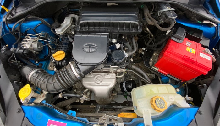 2018 Tata Tiago XZ PLUS DUAL TONE PETROL, Petrol, Manual, 25,862 km, Open Bonet