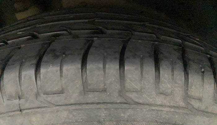 2017 Hyundai Creta SX PLUS AT 1.6 PETROL, Petrol, Automatic, 12,625 km, Right Front Tyre Tread