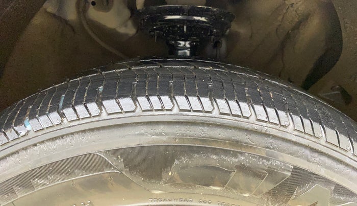 2017 Hyundai Creta E 1.6 PETROL, Petrol, Manual, 43,052 km, Right Front Tyre Tread