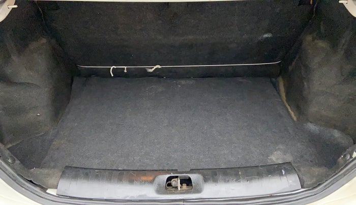 2013 Maruti Swift Dzire LDI, Diesel, Manual, 1,31,429 km, Boot Inside