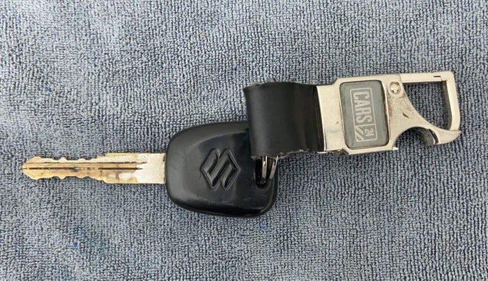 2013 Maruti Swift Dzire LDI, Diesel, Manual, 1,31,429 km, Key Close Up