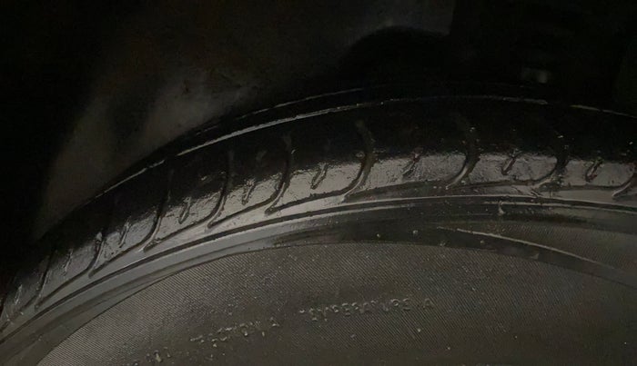 2016 Hyundai Creta SX PLUS 1.6 PETROL, Petrol, Manual, 71,741 km, Left Rear Tyre Tread