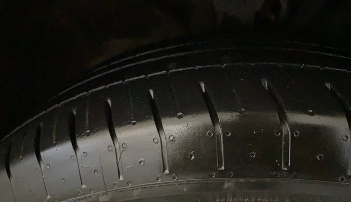 2016 Hyundai Creta SX PLUS 1.6 PETROL, Petrol, Manual, 71,741 km, Right Front Tyre Tread