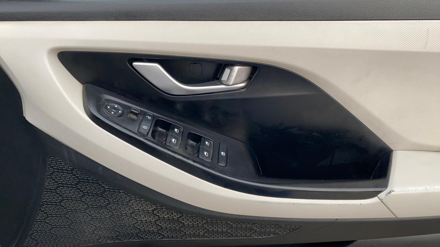 2020 Hyundai Creta S 1.5 DIESEL, Diesel, Manual, 67,247 km, Driver Side Door Panels Control