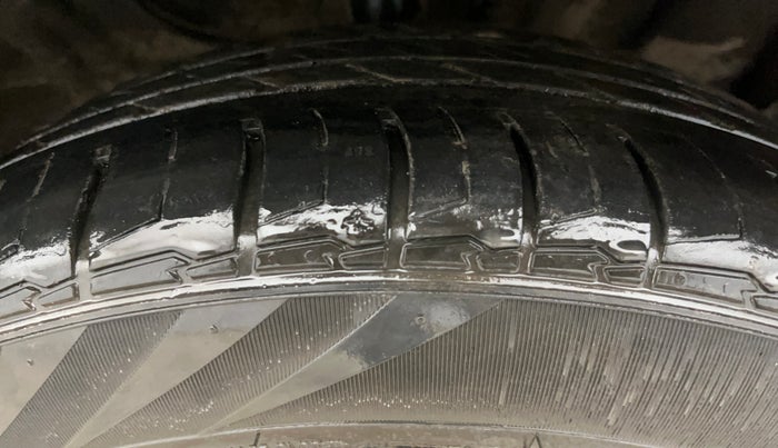 2023 KIA SELTOS  GTX Plus 1.5 Turbo Petrol DCT, Petrol, Automatic, 44,377 km, Right Front Tyre Tread