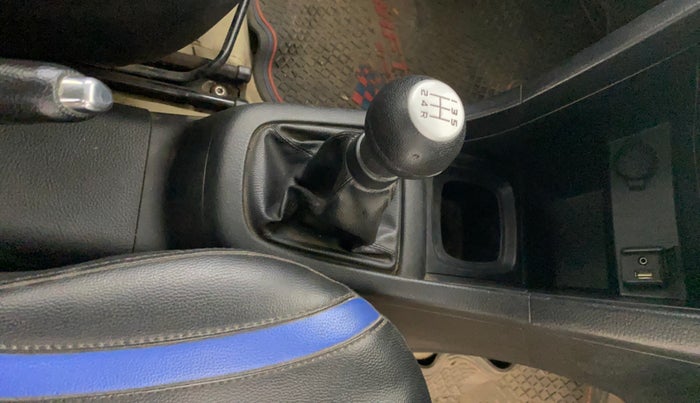 2013 Maruti Swift VDI, Diesel, Manual, 73,633 km, Gear Lever