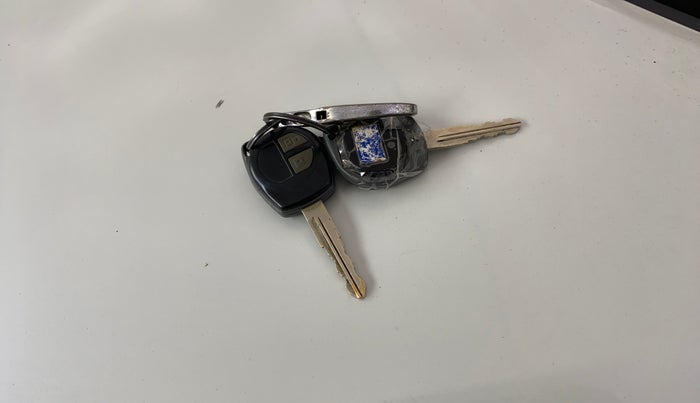 2013 Maruti Swift VDI, Diesel, Manual, 73,633 km, Key Close Up