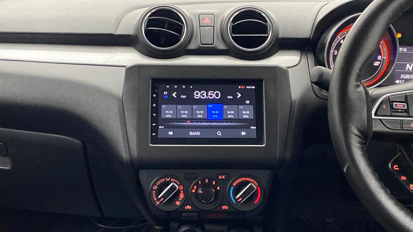 2018 Maruti Swift VXI AMT D, Petrol, Automatic, 35,921 km, Air Conditioner