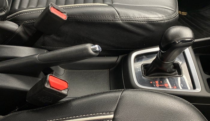 2018 Maruti Swift VXI AMT D, Petrol, Automatic, 35,921 km, Gear Lever