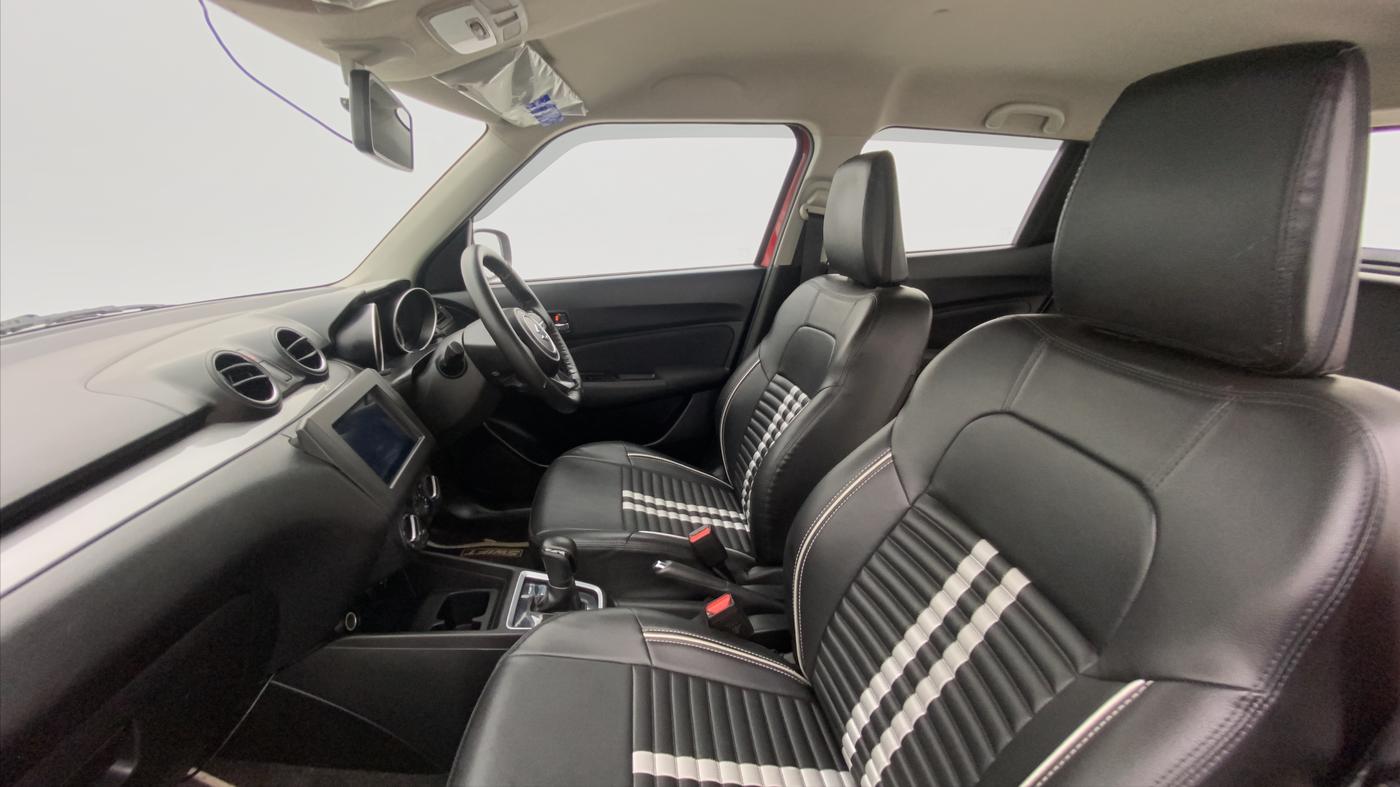 2018 Maruti Swift VXI AMT D, Petrol, Automatic, 35,921 km, Right Side Front Door Cabin