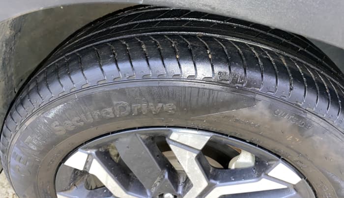 2024 Hyundai EXTER SX(O) CONNECT 1.2 AMT, Petrol, Automatic, 12,511 km, Right Front Tyre Tread