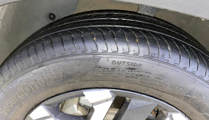 2024 Hyundai EXTER SX(O) CONNECT 1.2 AMT, Petrol, Automatic, 12,511 km, Left Front Tyre Tread