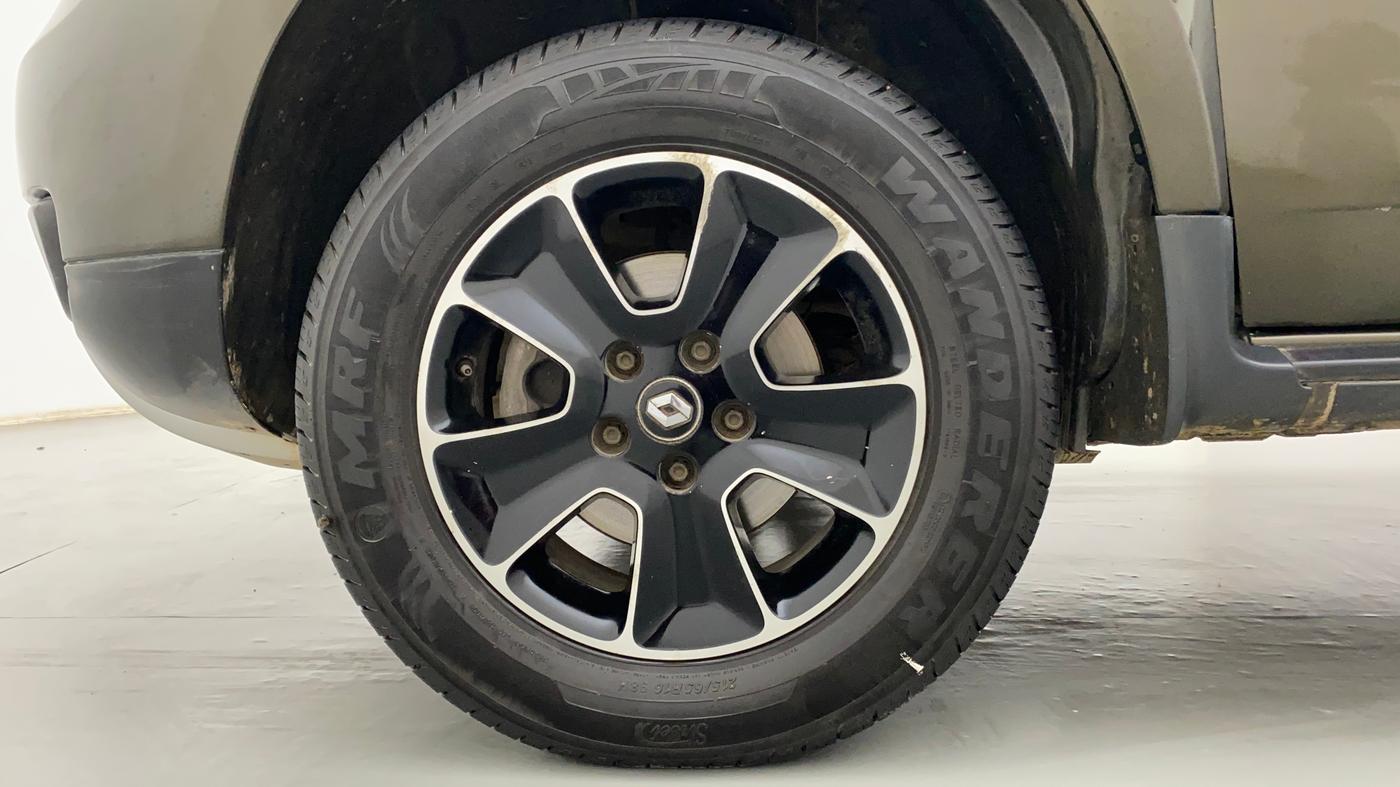 2018 Renault Duster 110 PS RXZ 4X2 AMT DIESEL, Diesel, Automatic, 75,602 km, Left Front Wheel