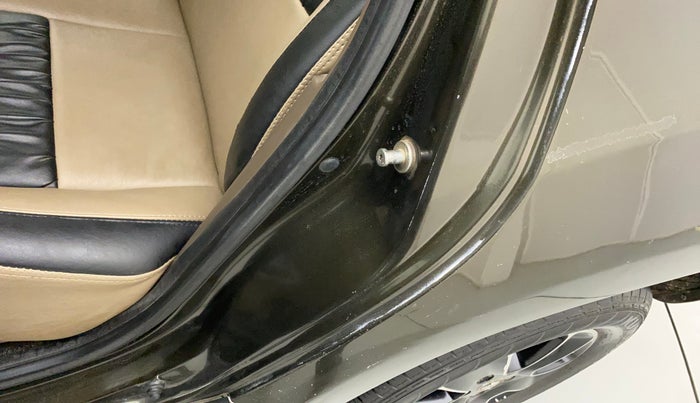 2018 Renault Duster 110 PS RXZ 4X2 AMT DIESEL, Diesel, Automatic, 75,602 km, Left C pillar - Pillar damaged/repaired