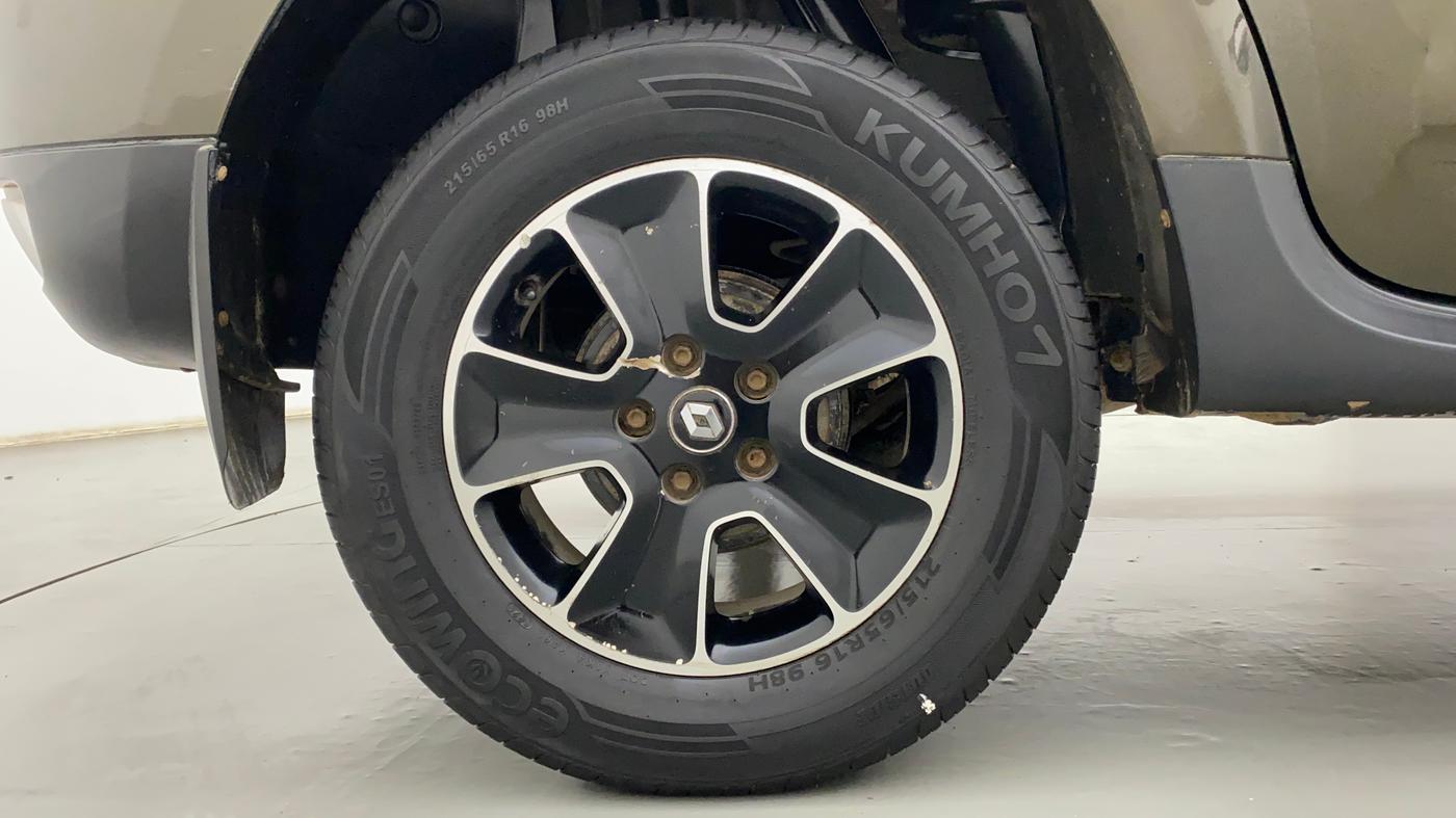 2018 Renault Duster 110 PS RXZ 4X2 AMT DIESEL, Diesel, Automatic, 75,602 km, Right Rear Wheel
