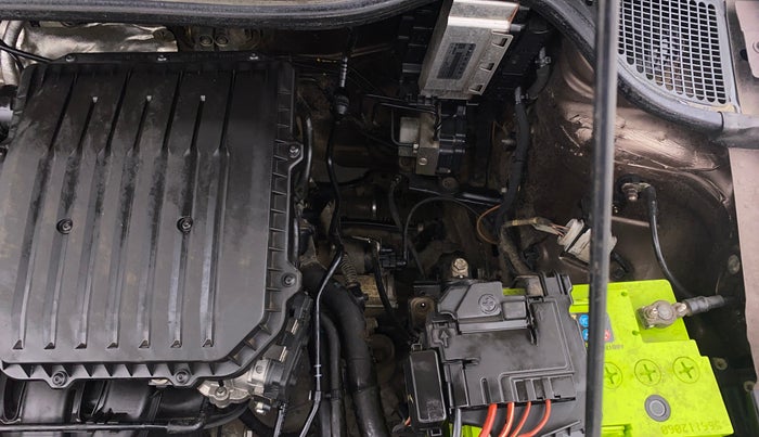 2020 Volkswagen Polo TRENDLINE 1.0L, Petrol, Manual, 34,663 km, Engine View - Left