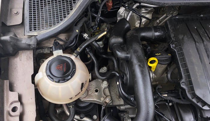 2020 Volkswagen Polo TRENDLINE 1.0L, Petrol, Manual, 34,663 km, Engine View - Right