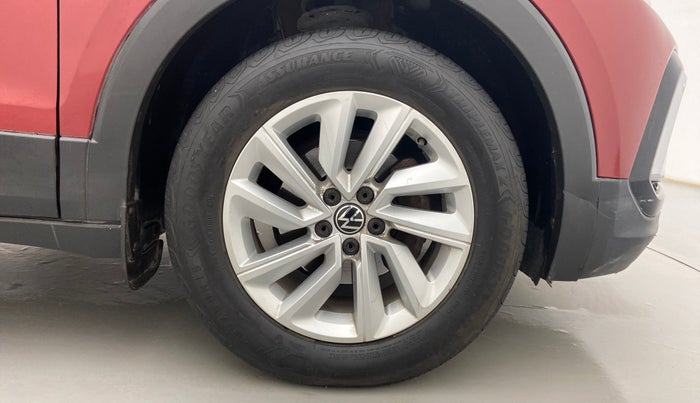 2021 Volkswagen TAIGUN HIGHLINE 1.0 TSI AT, Petrol, Automatic, 39,373 km, Right Front Wheel