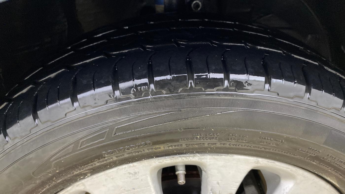2018 Maruti Baleno ALPHA CVT PETROL 1.2, CNG, Automatic, 85,383 km, Right Front Tyre Tread