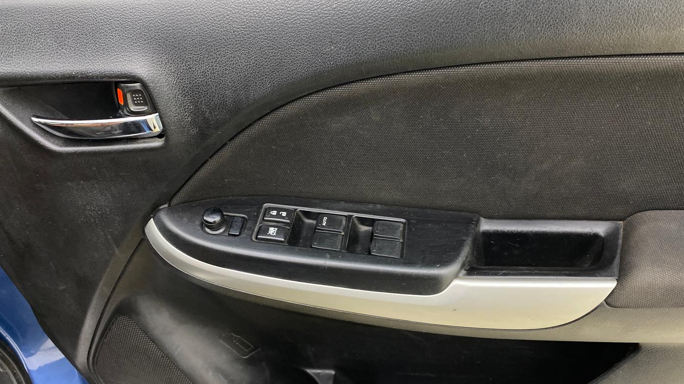 2018 Maruti Baleno ALPHA CVT PETROL 1.2, CNG, Automatic, 85,383 km, Driver Side Door Panels Control