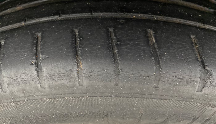 2016 Hyundai Elite i20 ASTA 1.2, Petrol, Manual, 62,169 km, Left Front Tyre Tread