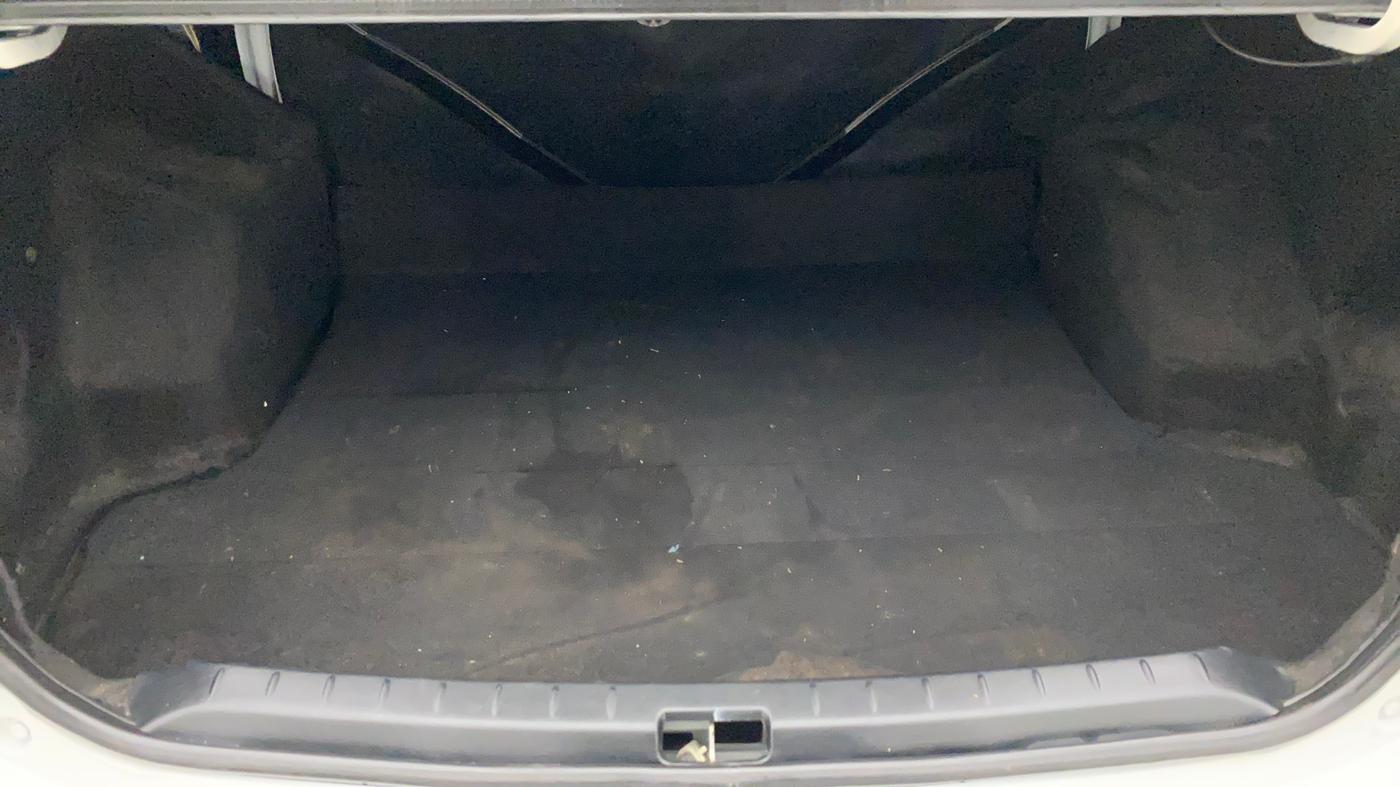 2011 Toyota Etios G, Petrol, Manual, 66,378 km, Boot Inside