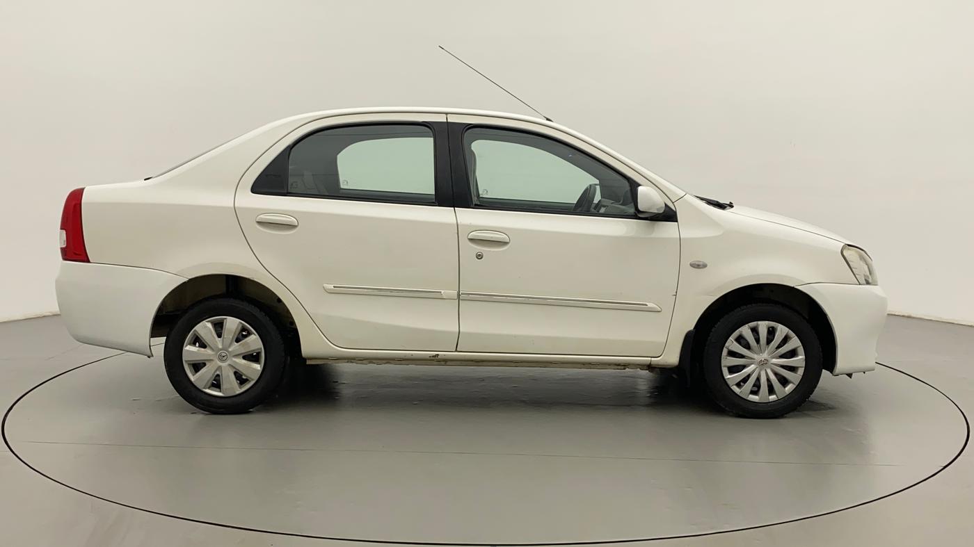 2011 Toyota Etios G, Petrol, Manual, 66,378 km, Right Side View