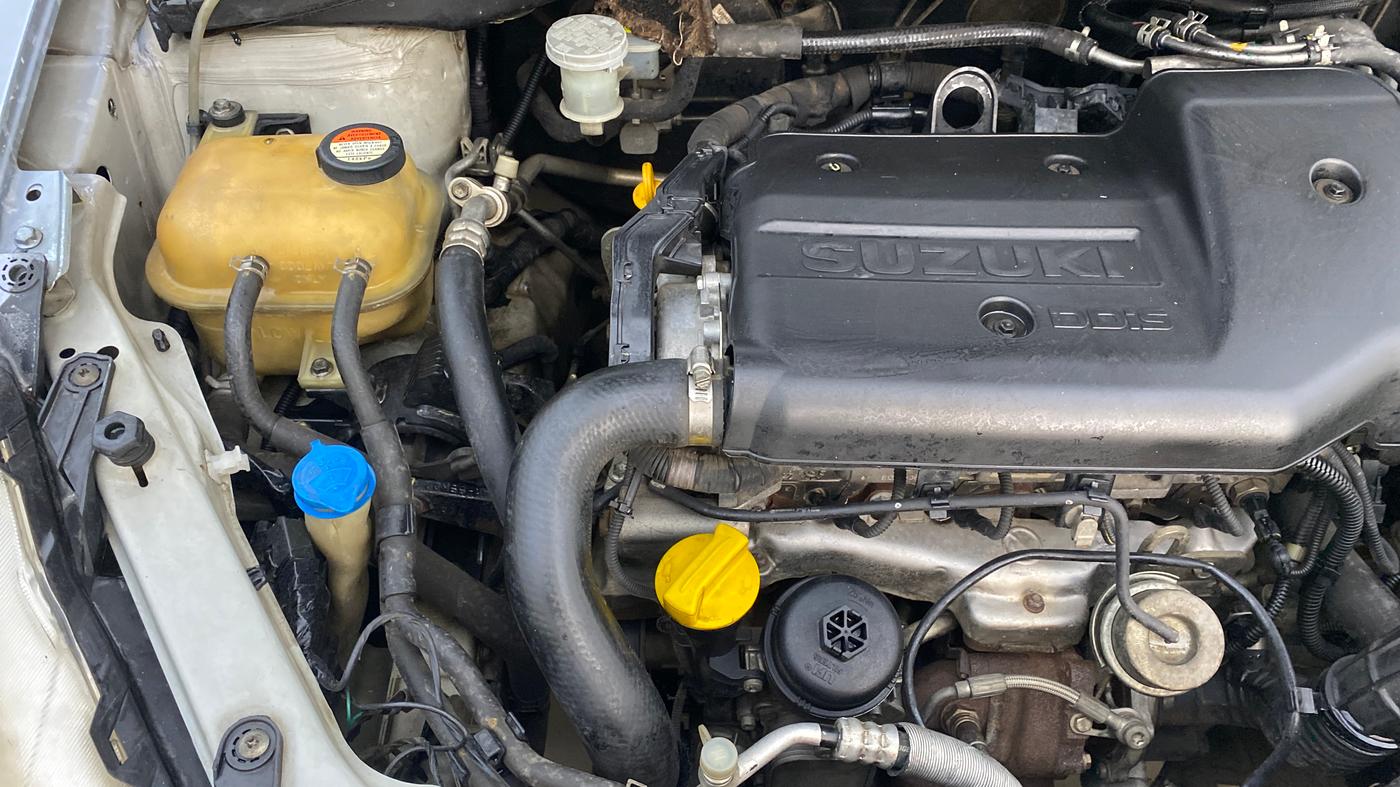 2013 Maruti SX4 VDI, Diesel, Manual, 1,16,796 km, Engine View - Right