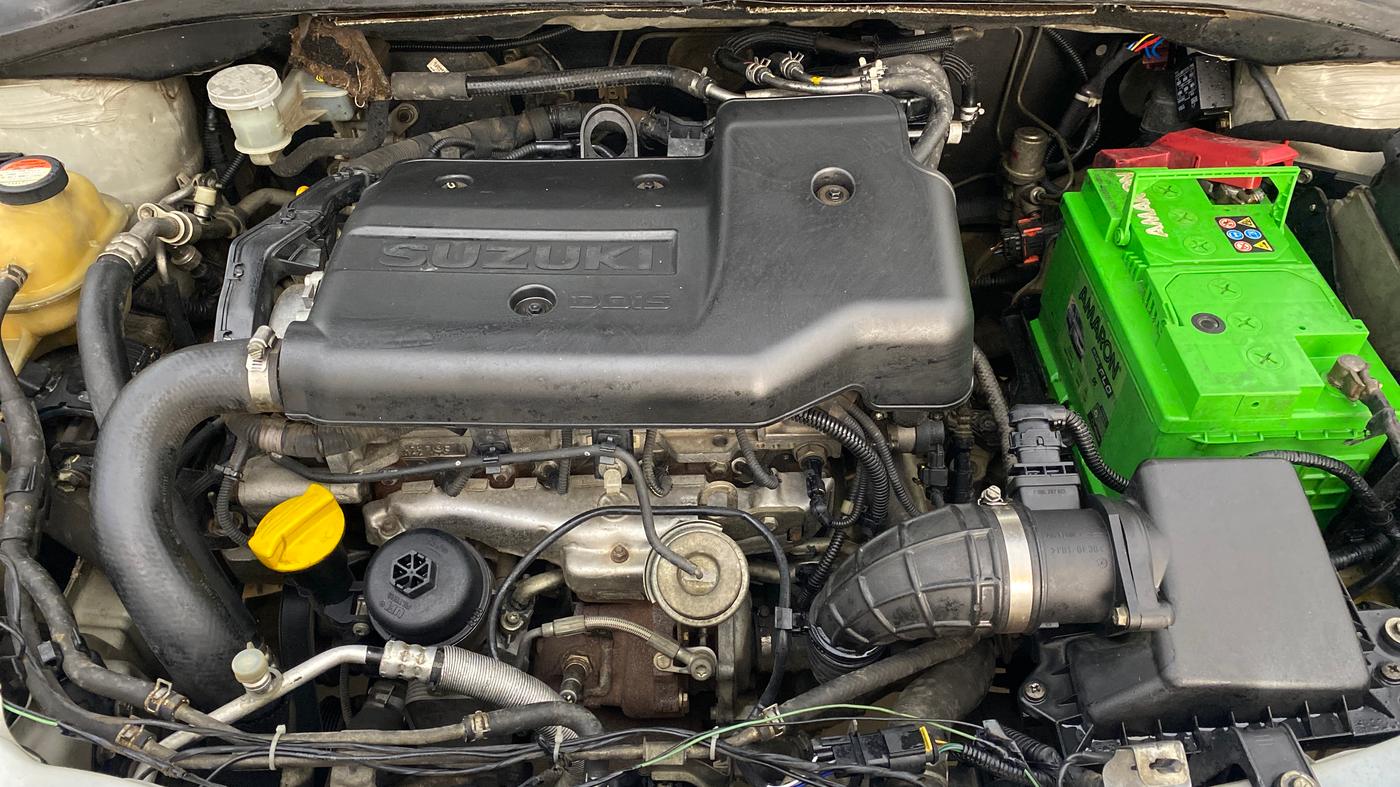 2013 Maruti SX4 VDI, Diesel, Manual, 1,16,796 km, Engine View