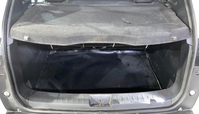 2023 Nissan MAGNITE XE, Petrol, Manual, 19,740 km, Boot Inside
