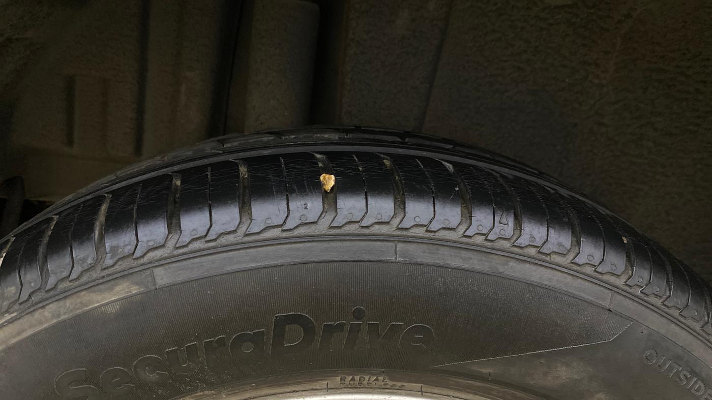2016 Maruti Swift ZXI, Petrol, Manual, 43,897 km, Right Rear Tyre Tread