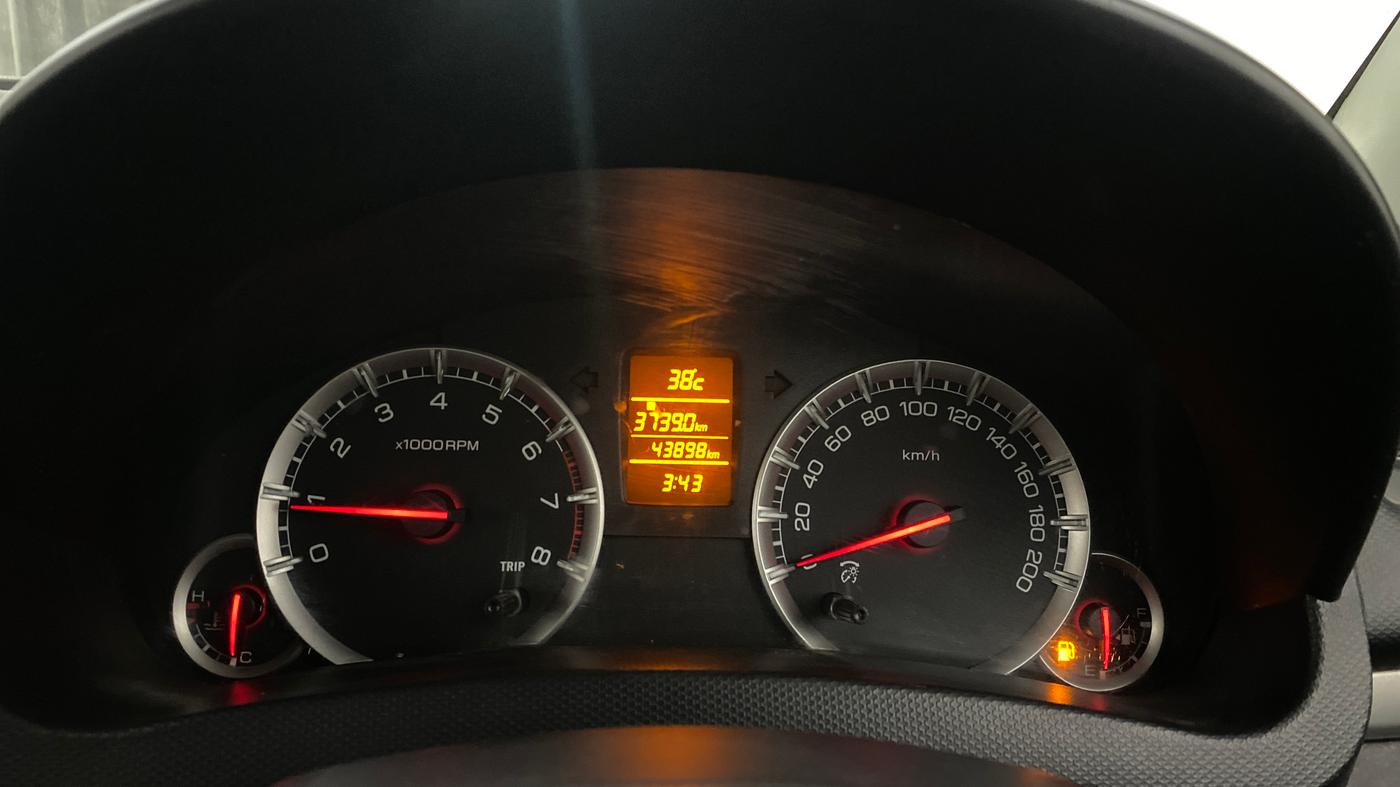 2016 Maruti Swift ZXI, Petrol, Manual, 43,897 km, Odometer Image