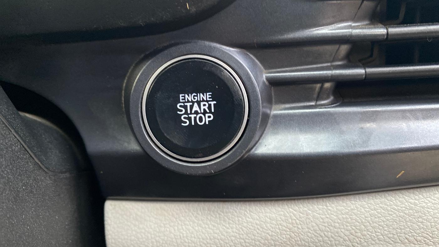 2023 Hyundai NEW I20 ASTA (O) 1.2 MT, Petrol, Manual, 28,357 km, Keyless Start/ Stop Button