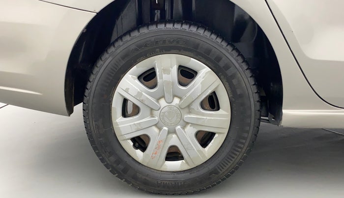 2012 Skoda Rapid AMBITION 1.6 TDI CR MT, Diesel, Manual, 1,02,250 km, Right Rear Wheel