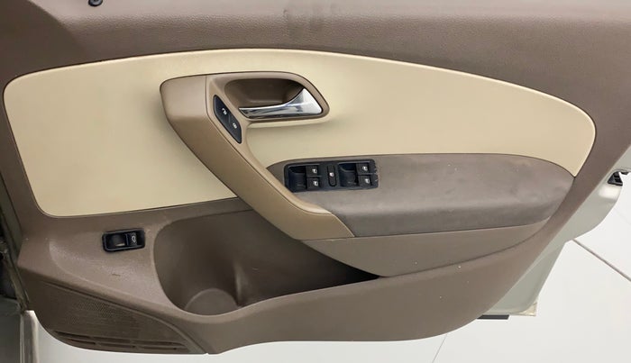 2012 Skoda Rapid AMBITION 1.6 TDI CR MT, Diesel, Manual, 1,02,250 km, Driver Side Door Panels Control