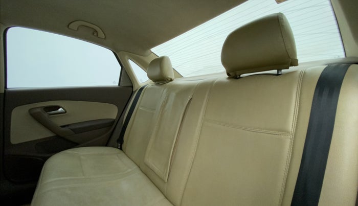 2012 Skoda Rapid AMBITION 1.6 TDI CR MT, Diesel, Manual, 1,02,250 km, Right Side Rear Door Cabin