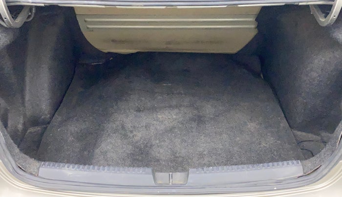 2012 Skoda Rapid AMBITION 1.6 TDI CR MT, Diesel, Manual, 1,02,250 km, Boot Inside